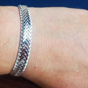 Banana republic bracelet silver tone rhinestones